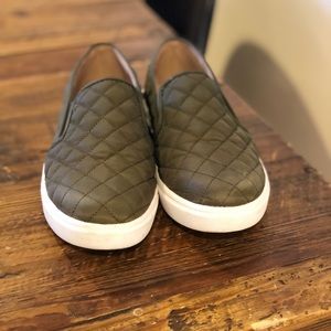 Steve Madden Slip On Sneakers Size 7